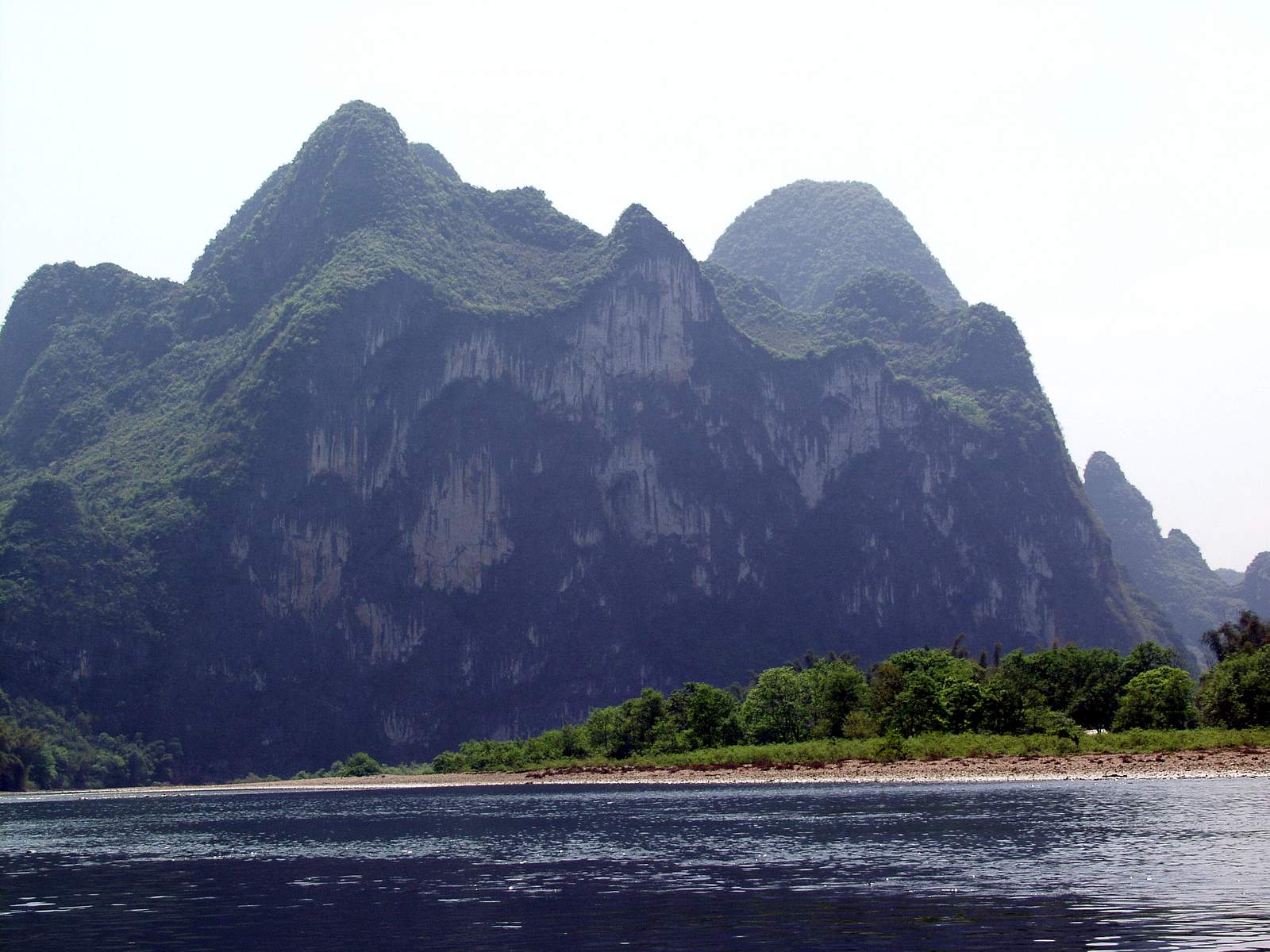 http://images.ctrip.com/images/resources/0061/122913.jpgwidth=900